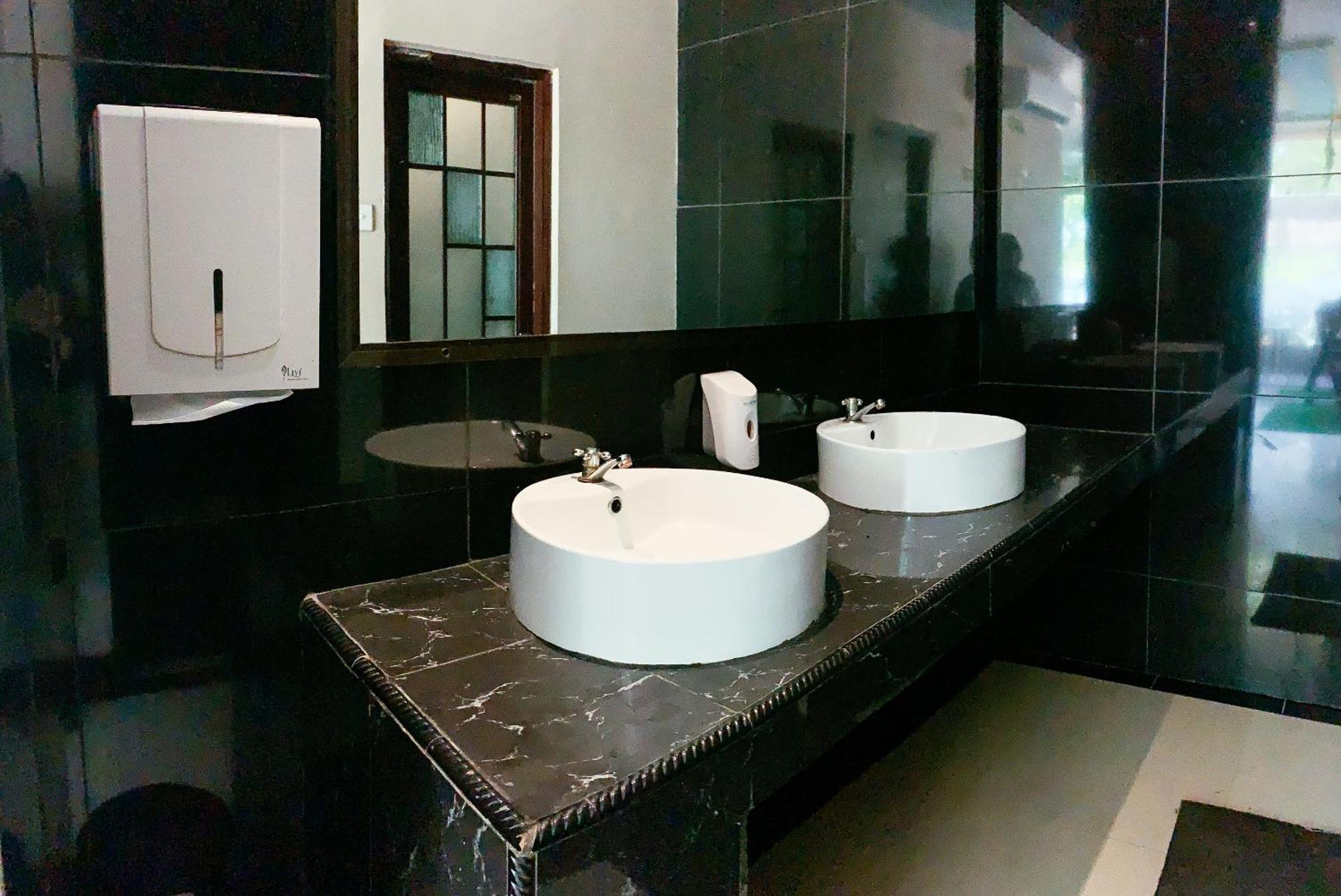Os Hotel Batu Aji Batam Εξωτερικό φωτογραφία
